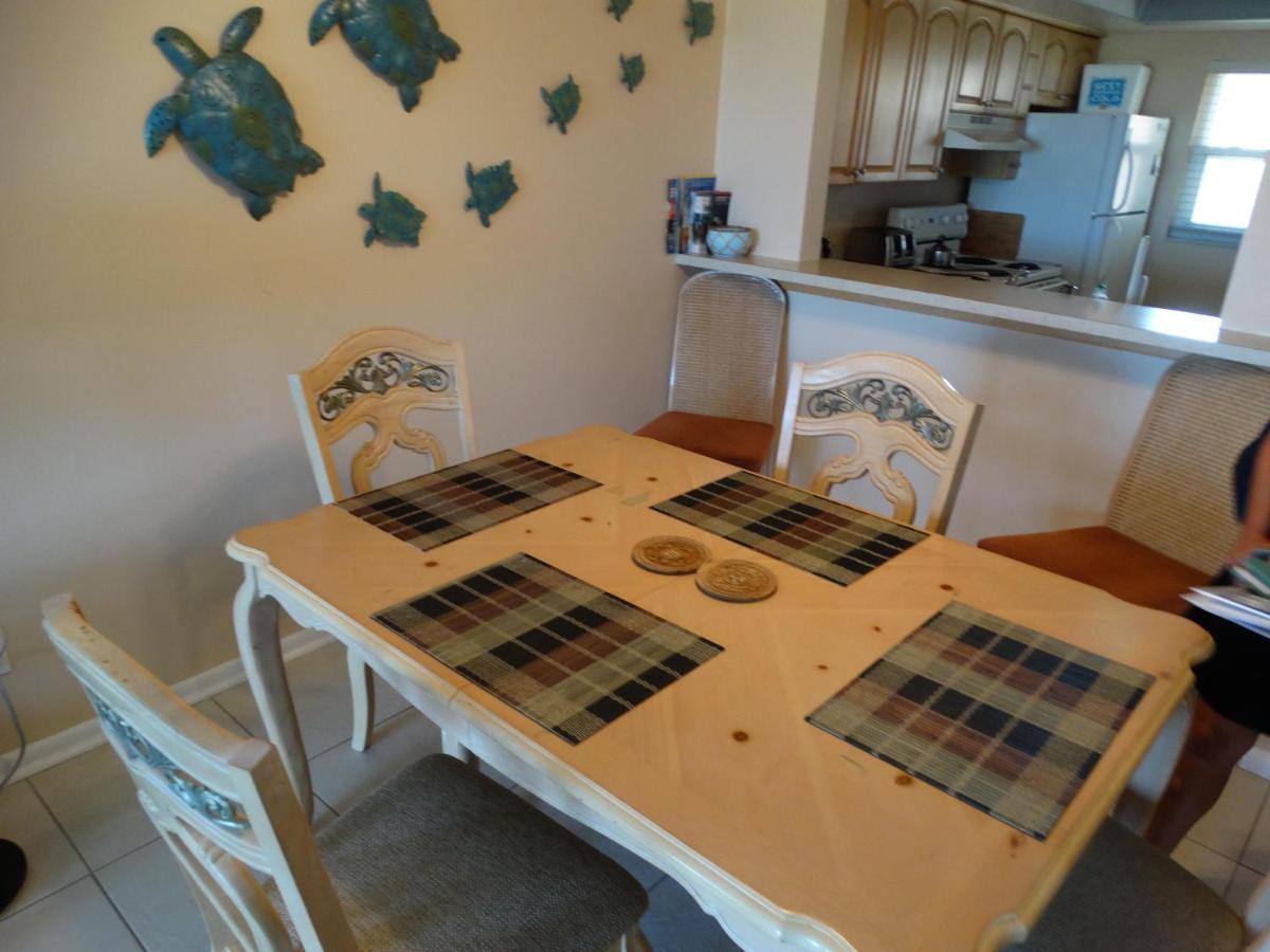 Spanish Main Unit 4- Direct Oceanfront Condo! 코코아비치 외부 사진
