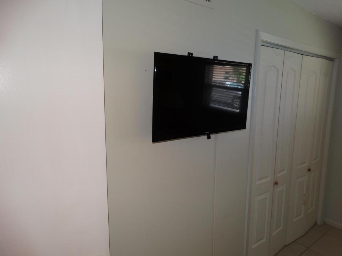 Spanish Main Unit 4- Direct Oceanfront Condo! 코코아비치 외부 사진