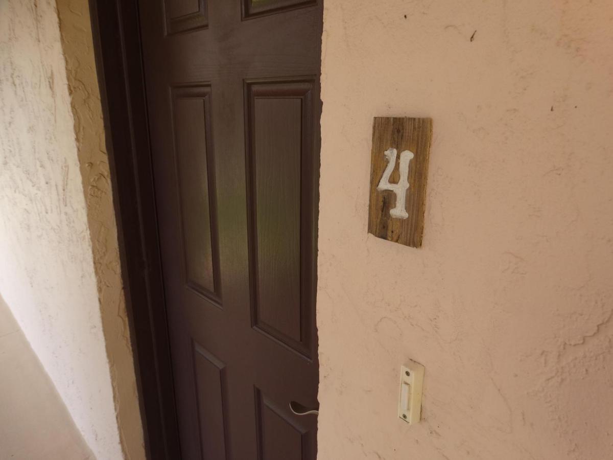 Spanish Main Unit 4- Direct Oceanfront Condo! 코코아비치 외부 사진