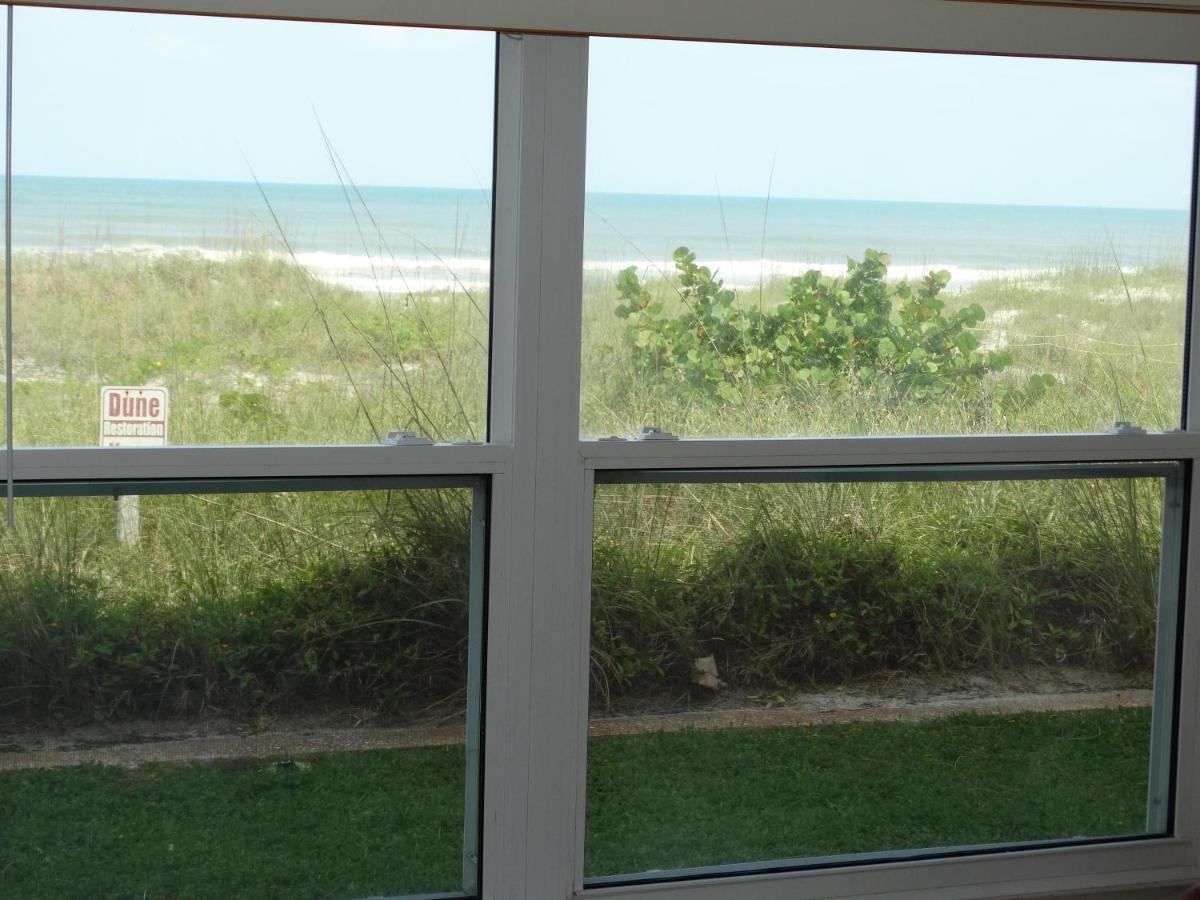 Spanish Main Unit 4- Direct Oceanfront Condo! 코코아비치 외부 사진