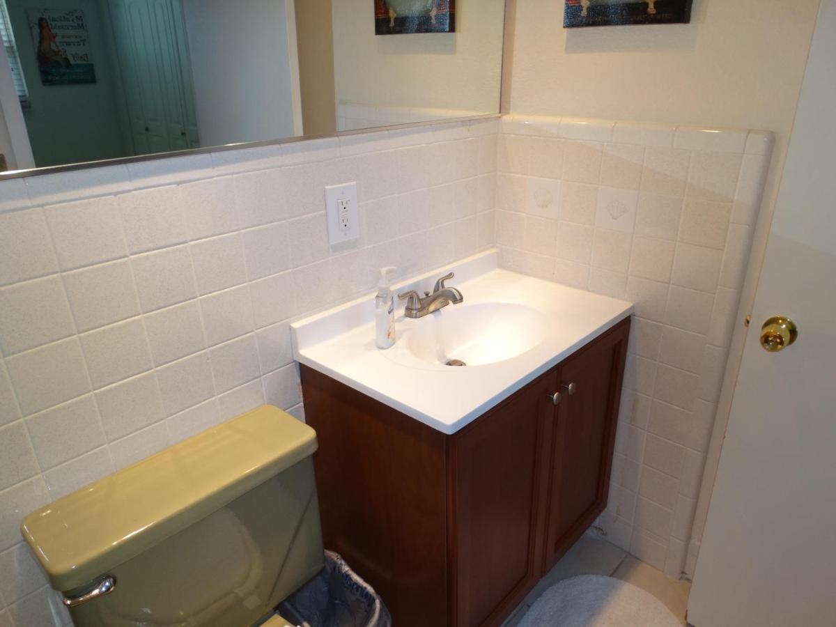 Spanish Main Unit 4- Direct Oceanfront Condo! 코코아비치 외부 사진